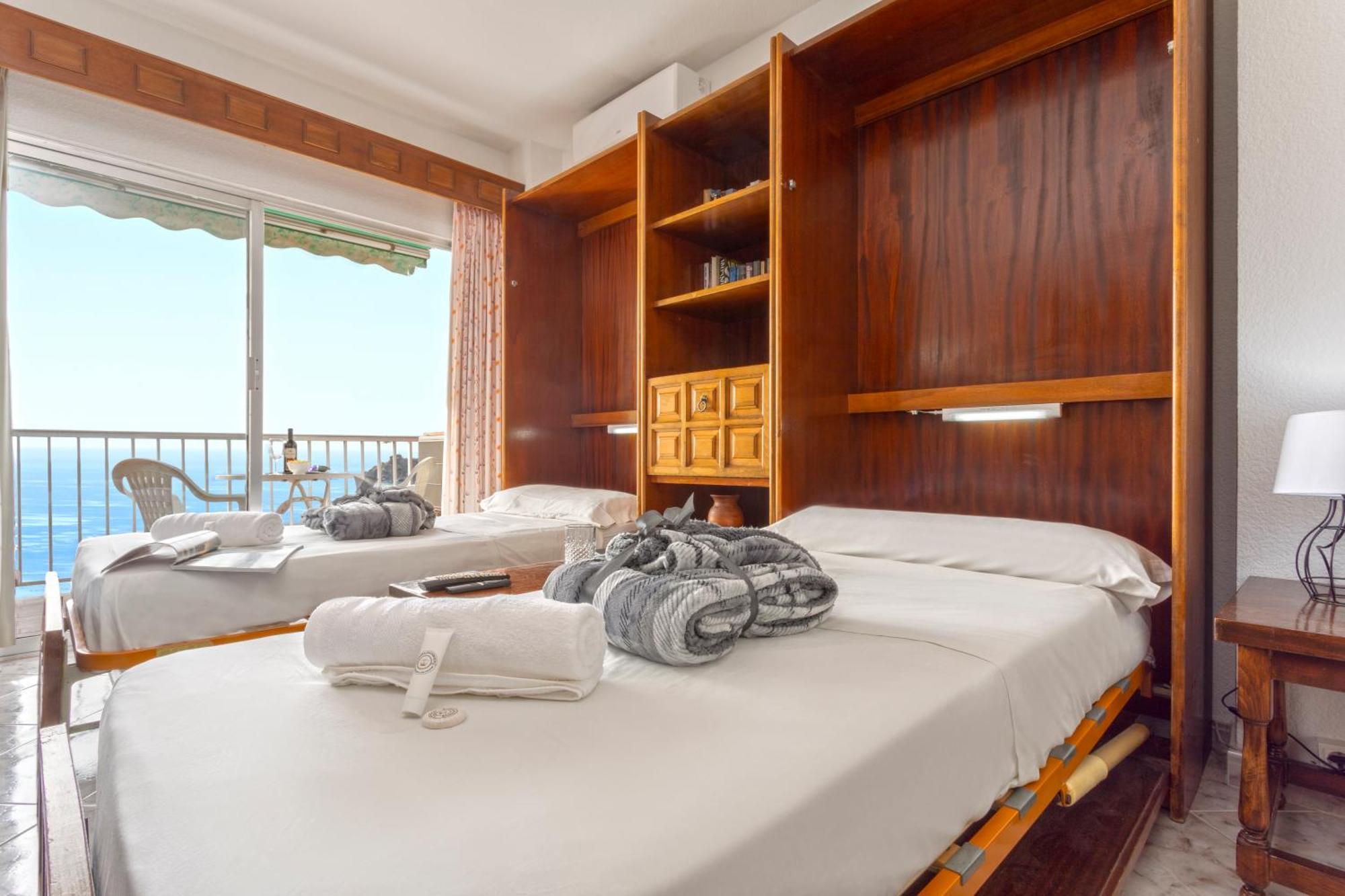 1004 - Beachfront Apartment On El Paseo, 4 Pers - Air Conditionning - Wi-Fi - Smart Tv Альмуньекар Экстерьер фото