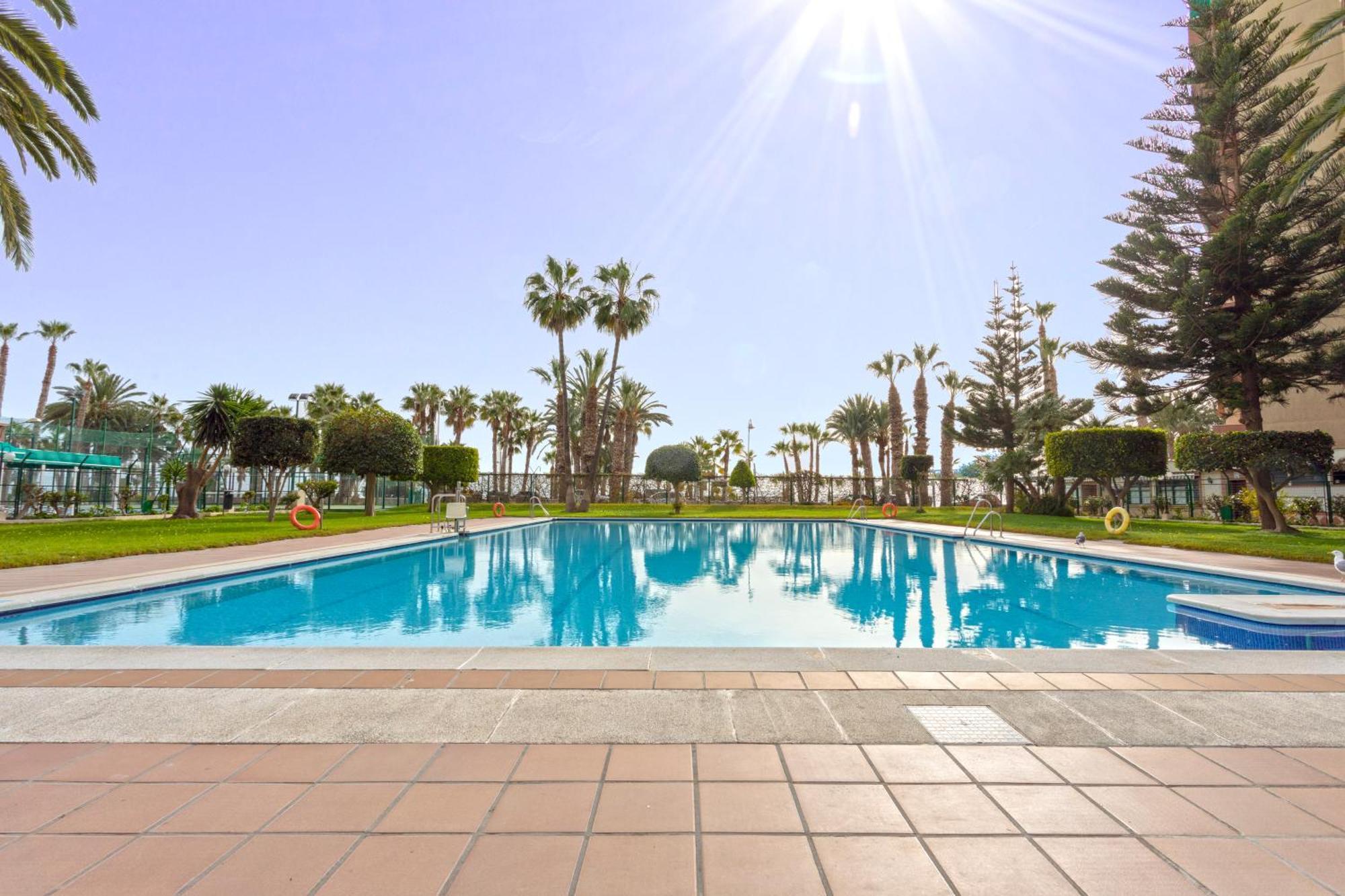1004 - Beachfront Apartment On El Paseo, 4 Pers - Air Conditionning - Wi-Fi - Smart Tv Альмуньекар Экстерьер фото